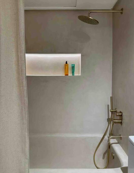 Modern 2 Bedroom In Real Apartment Marbella