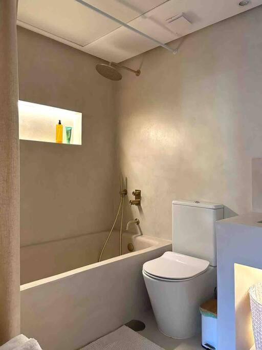 Apartment Modern 2 Bedroom In Real